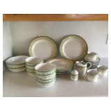 MFS006 Pfaltzgraff Dinnerware Set