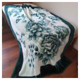 MFS020 - BEAUTIFUL THROW BLANKET