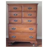 MMM005 - VINTAGE MAPLE 6 DRAWER DRESSER 