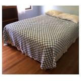 MMM035 - BEAUTYREST VINTAGE QUEEN SIZE BED