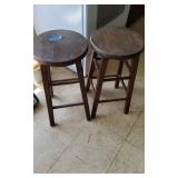 WRS060 - WOODEN STOOLS