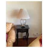 BPB023 End Table & Etched Glass Table Lamp