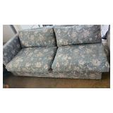NVS009 - Vintage Floral SOFA