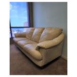 POP009 - LEATHERLIKE SOFA