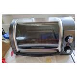 PHP024 - Hamilton Beach Easy Reach Toaster Oven