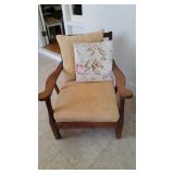 PHP049 - VINTAGE CHAIR