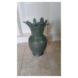 PHP100 - Vintage GLOBAL VIEW VASE