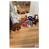 PHP125- Stuffed Animals And Bucket 