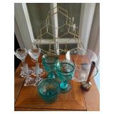 PHP134 Vintage Glassware And Geo Wine Rack
