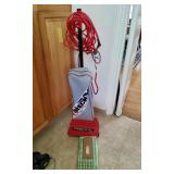 PHP256 - ORECK Upright Vaccum