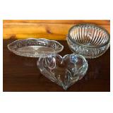 AFC097 - TRIO OF DECORATIVE CRYSTAL BOWLS
