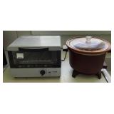 KKD043 Tiger Toaster Oven & Dazey Crock Pot