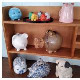 KKD062 - Vintage Collection of Piggy Banks and More