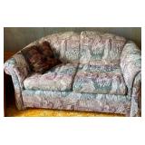 KKD081- Two Seater Couch With Pillow 