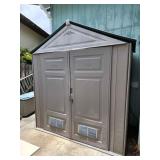 HKT102 - Rubbermaid Storage Shed