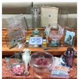 HKT158 - GLASS FRAMES, ART PIECES, STONES AND MORE