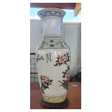 KCT014 - Large Oriental Floral Vase w/Wood Stand