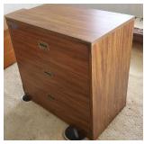 VME013 - 3 DRAWER DRESSER