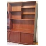 VME031- Entertainment Center