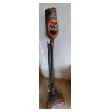 VME053 - SHARK ROCKET VACUUM & ATTACHMENTS