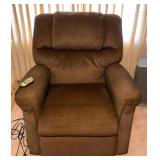VME071 Comfort Lift Electric Recliner Chair
