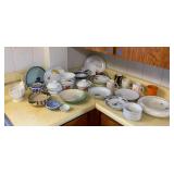 VME152 Mystery Kitchen Lot Of Japanese Ceramic Dishes 