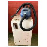 VME175 - Mini Fridge And Vacuum