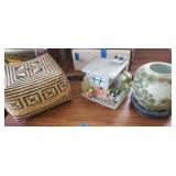 VME264 - VINTAGE CERAMIC VASE & MICKEY MOUSE COOKIE JAR