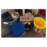 VME294-Mystery Lot Of Cleaning Supplies