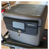 MBW001 - Sentry Safe w/Keys