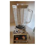 MBW099 - VINTAGE OSTERIZER BLENDER - The Powerhouse OG!