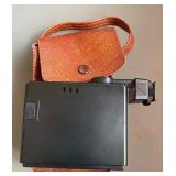 MBW122- Vintage Nikon SpeedLight Camera Flash w/Case