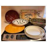 MBW231 - Trays And Lazy Susan