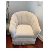 WST027 Swivel Arm Chair