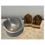 WST036-Vintage Bookends & Designer Nambe Alloy Bowl