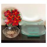 WST037 - ETCHED GLASS BOWLS AND HIBISCUS PLATE