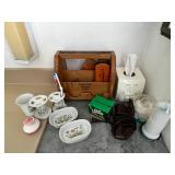 KDT186- Vintage Shoe Shine Kit & Bathroom Decor Lot