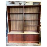 KDT205- (2) Piece Wall Cabinet Lot