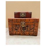 MKM024- Vintage Hand-Carved Wooden Chinese Trinket & Jewelry Box 