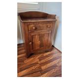 MKM122 - Vintage Wooden Wash Stand