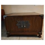 MKM123 Metal And Wood Square Cabinet