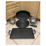 MKM127 - Skillets And More