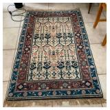 MKM173 - Beautiful Persian Like Floor Rug
