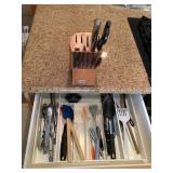 KDE195-Various Kitchen Knives, Cooking Utensils & Mixer