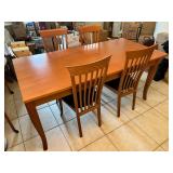 MKM273- Dining Table With (4) Chairs (SEE DESCRIPTION)