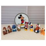 MMT041 Disney Vinyl Figures & Mickey Mouse Tin Tray