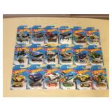 MMT095 Eighteen Hot Wheels Cars New
