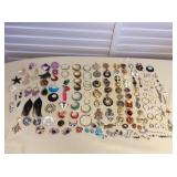 MMT103 Broken & Mis-Matched Costume Jewelry For Crafting