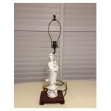 MMT126 Chinese Porcelain Quan Yin Table Lamp