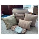 MFE095- Queen Comforter Set